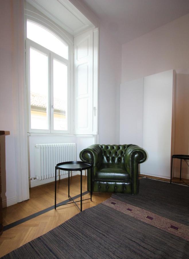 Palazzo Della Torre Elegant Apartment In كومو المظهر الخارجي الصورة